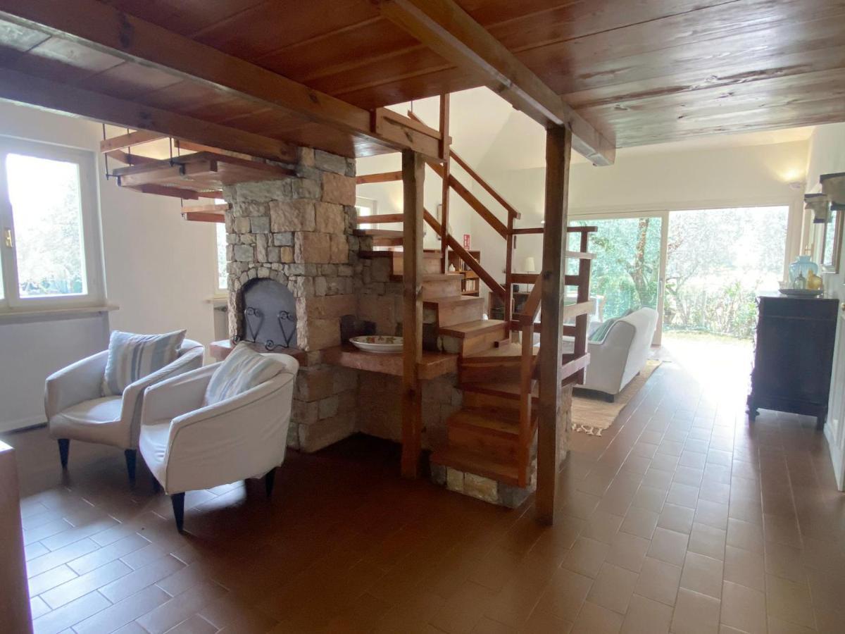 Villa Sweet Flower - With Private Pool And Garden มาแนร์บา เดล การ์ดา ภายนอก รูปภาพ